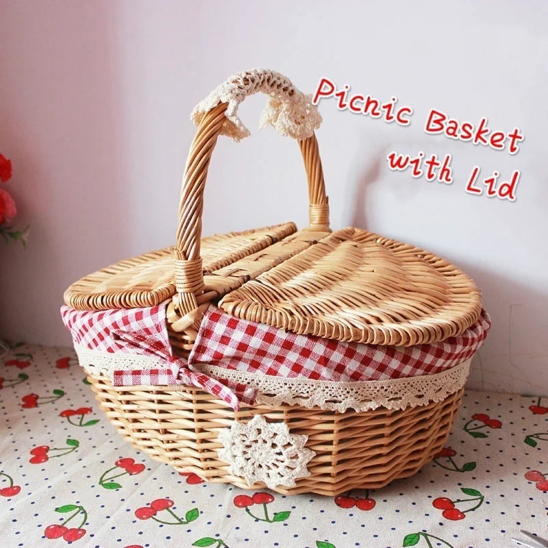 đ§ș Wicker Picnic Basket with Lid