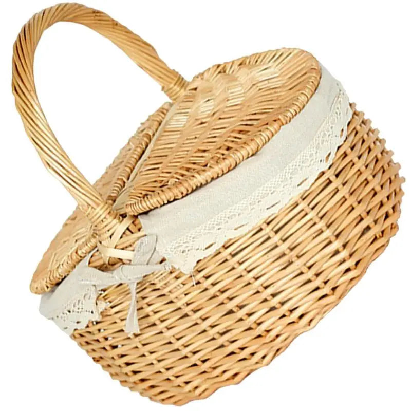 đ§ș Wicker Storage Basket with Lid