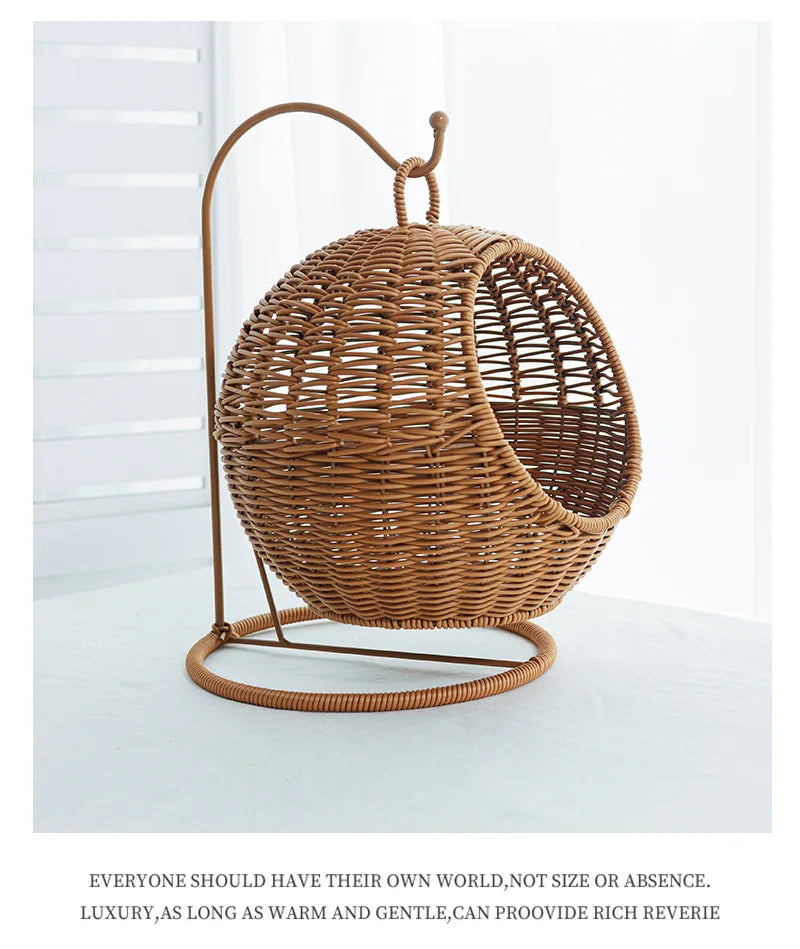 đŸ Rattan Hanging Basket