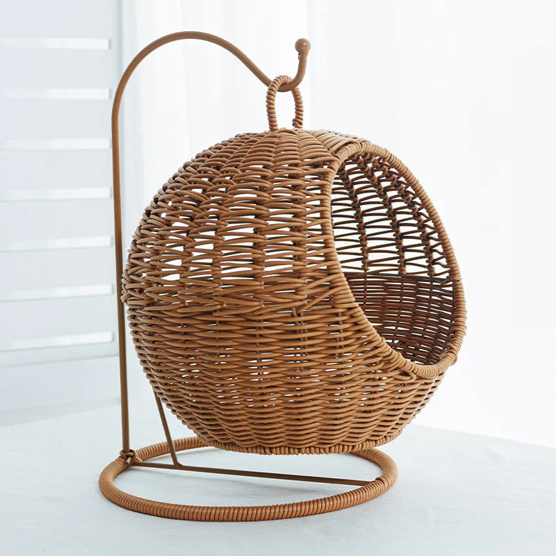 đŸ Rattan Hanging Basket